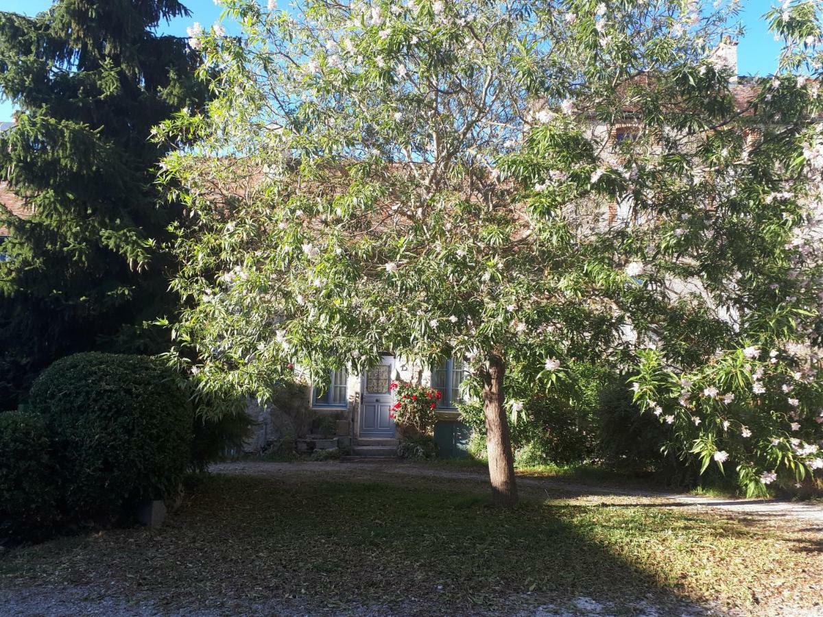 Le Piano Villa Flavigny-sur-Ozerain Exterior foto